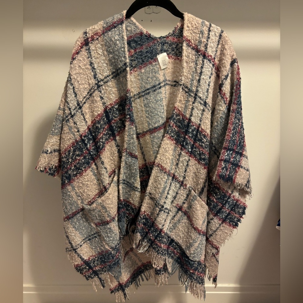 Poncho sweater